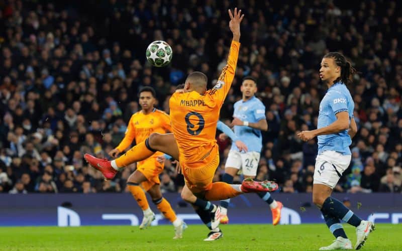 Mbappe mở đầu cho cuộc lội ngược dòng