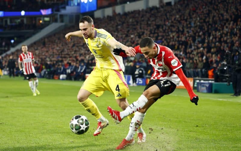 PSV ngược dòng ngoạn mục, Juventus ôm hận